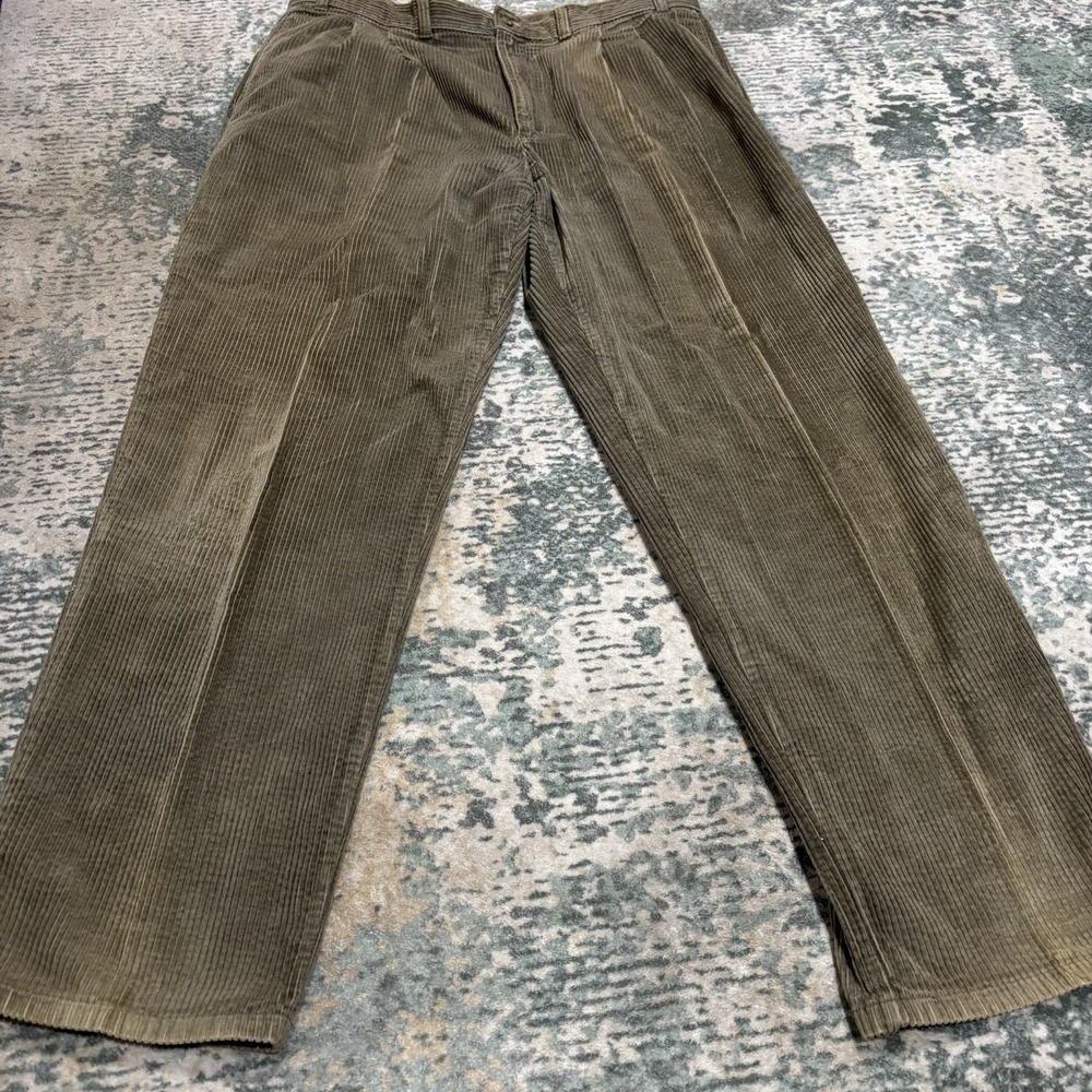 VTG L.L. Bean Corduroy Pants 37X31 Distressed Pleated Wide Wale Olive Gorepore